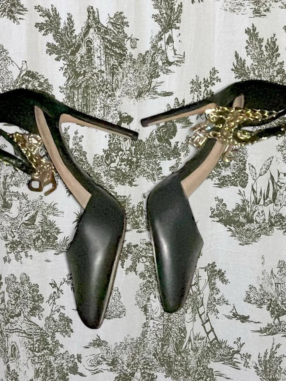 Y2K Glam Bratz Black Pointed Toe Stiletto with Gold Chain Initial Charms